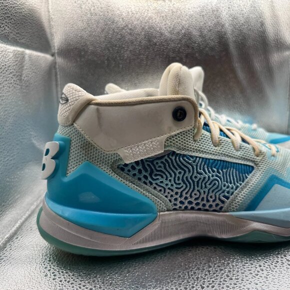 Size 11D New Balance Kawhi Leonard Santa Klaws Blue‎ Basketball Shoes BBKLSTO1 main image 5